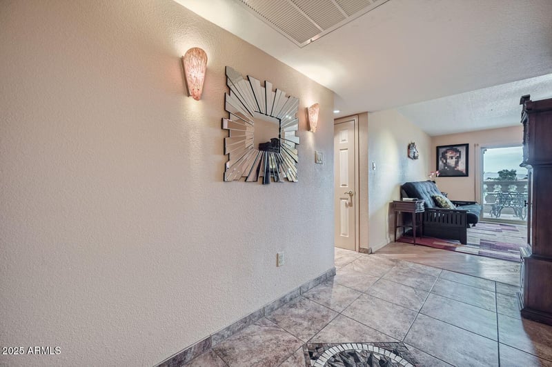7970 Camelback Rd #307, Scottsdale, AZ 85251