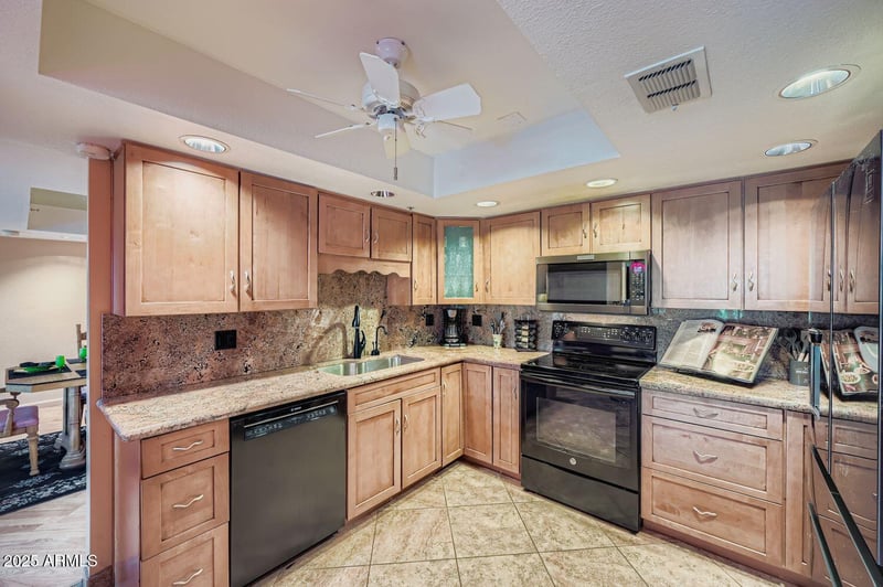 7970 Camelback Rd #307, Scottsdale, AZ 85251