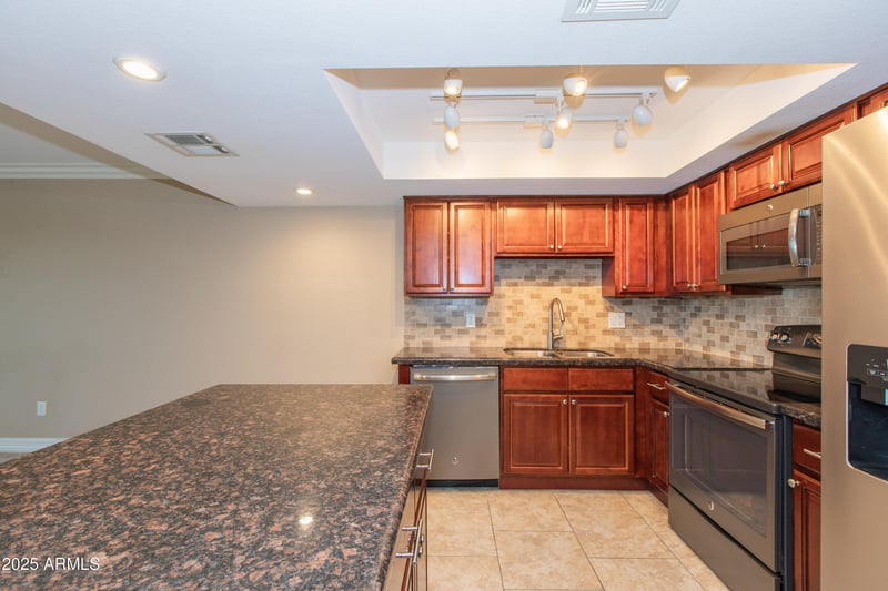 7970 Camelback Rd #604, Scottsdale, AZ 85251