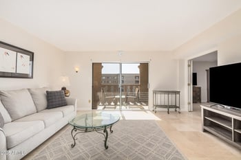 7970 Camelback Rd #611, Scottsdale, AZ 85251