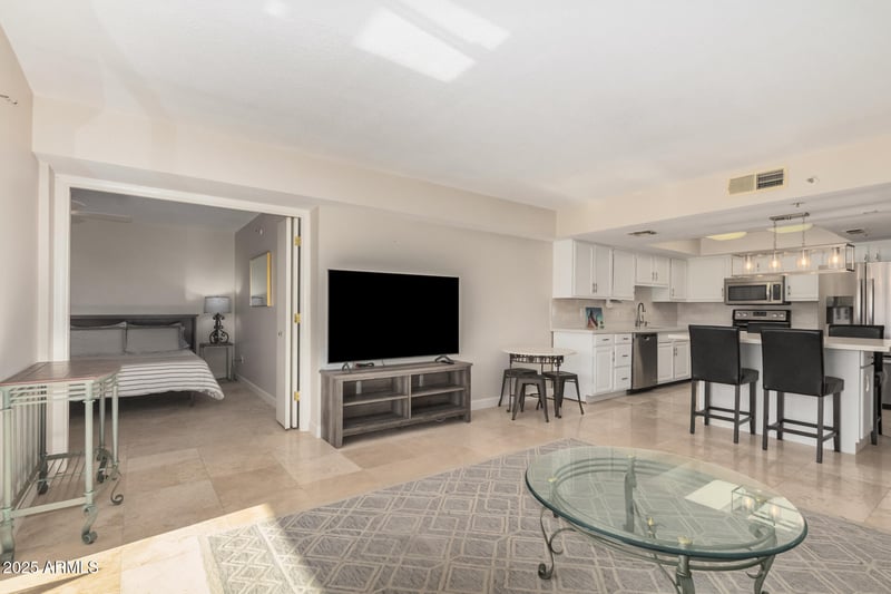 7970 Camelback Rd #611, Scottsdale, AZ 85251