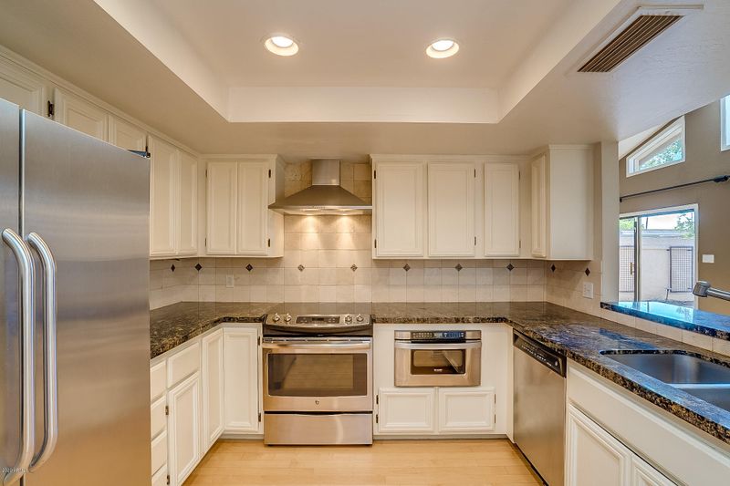 7973 E Solano Dr, Scottsdale, AZ 85250