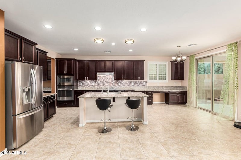 7975 Andrea Dr, Peoria, AZ 85383