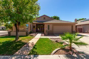 7977 Clara Ln, Peoria, AZ 85382