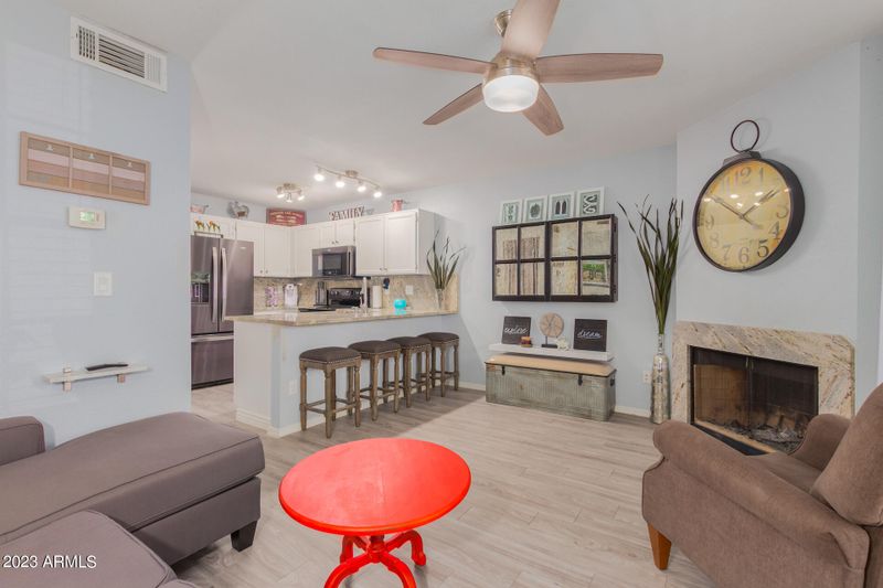 7977 W Wacker Rd #237, Peoria, AZ 85381