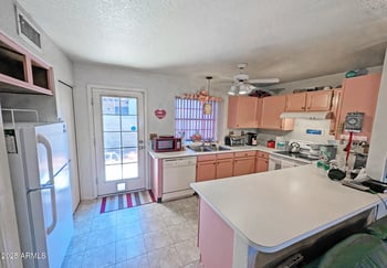 7977 Wacker Rd #156, Peoria, AZ 85381