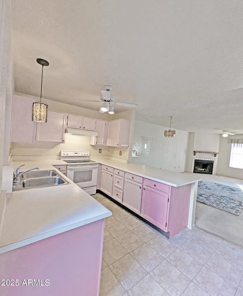 7977 Wacker Rd #156, Peoria, AZ 85381