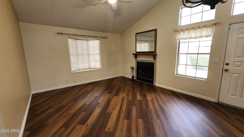 7977 Wacker Rd #226, Peoria, AZ 85381