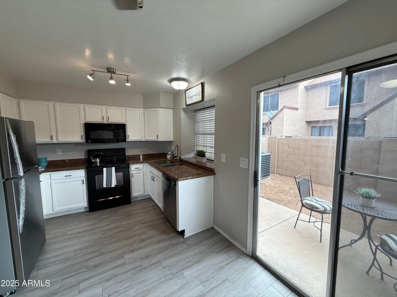 7977 Wacker Rd #249, Peoria, AZ 85381