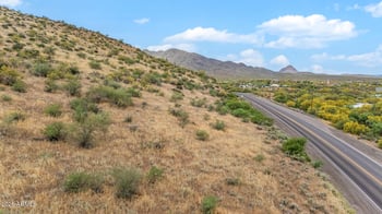 7xx Circle Mountain Rd #-, New River, AZ 85087