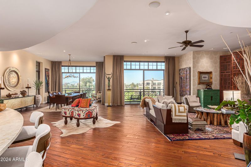 8 Biltmore Est #323, Phoenix, AZ 85016