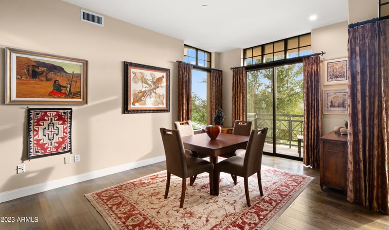 8 Biltmore Estate #208, Phoenix, AZ 85016