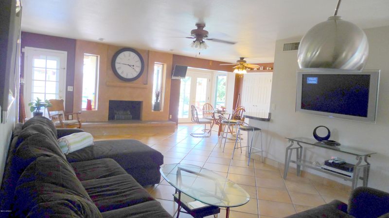 8 E Muriel Dr, Phoenix, AZ 85022