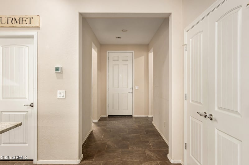 800 Danish Red Trl, San Tan Valley, AZ 85143