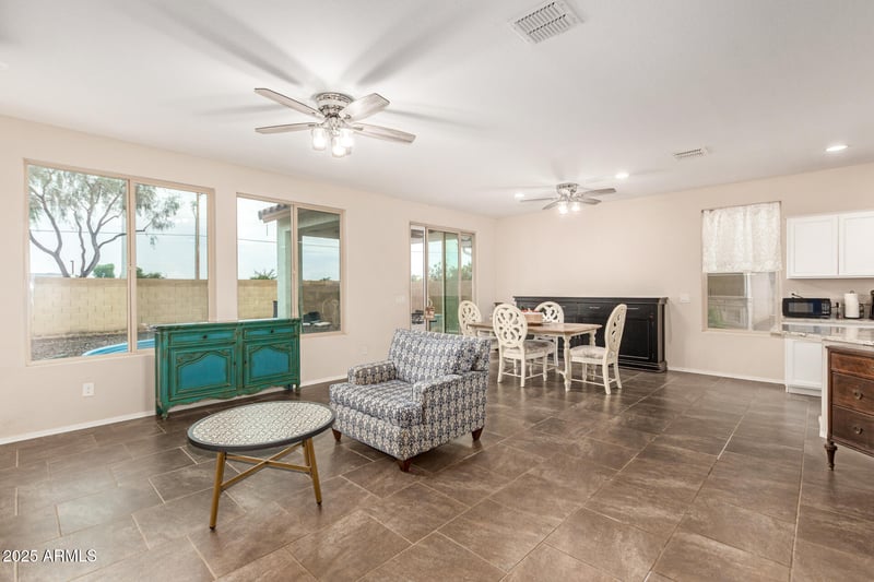 800 Danish Red Trl, San Tan Valley, AZ 85143