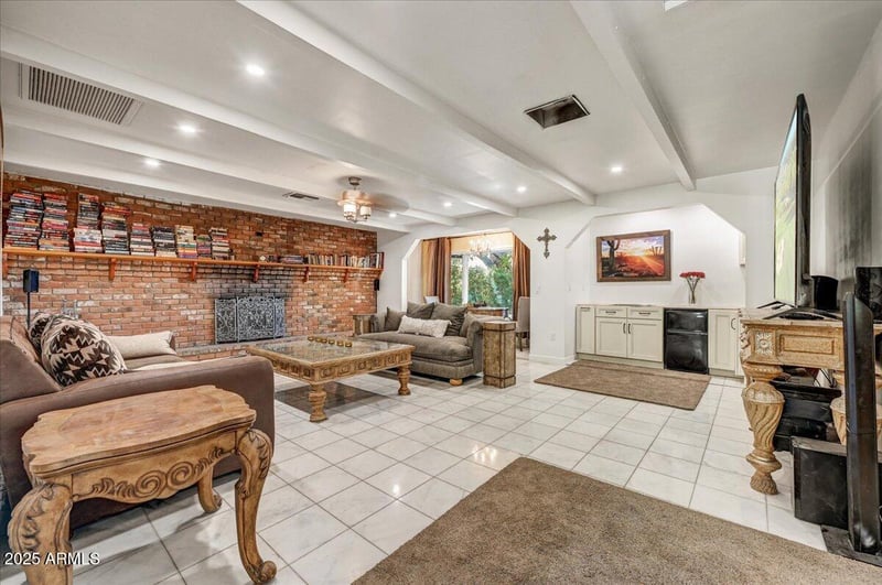 8001 14th Ave, Phoenix, AZ 85021