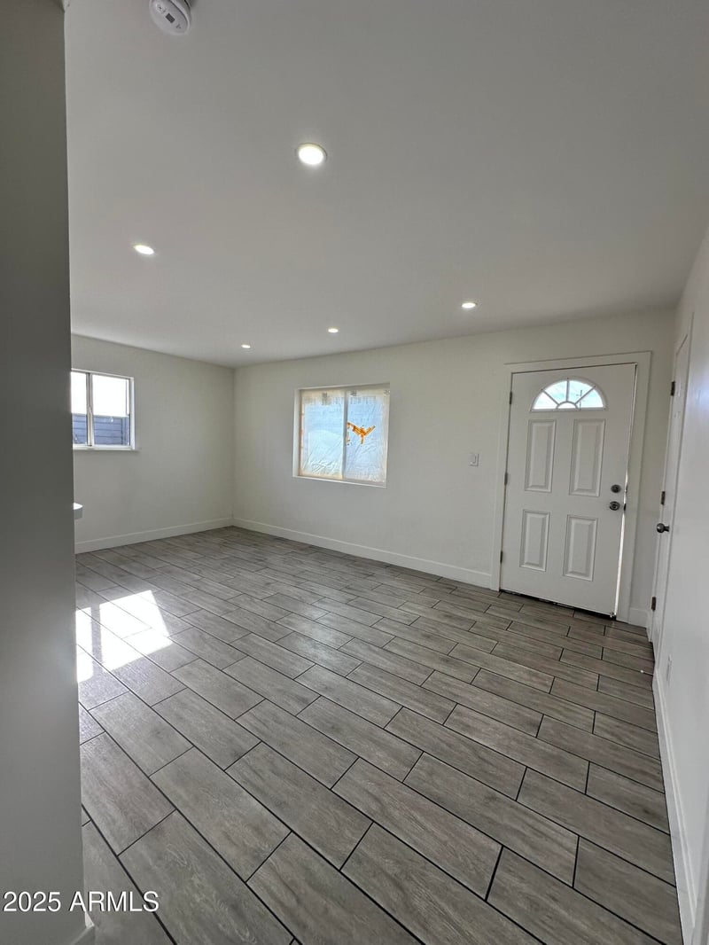 8001 28th Ave, Phoenix, AZ 85051