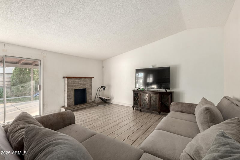 8001 College Dr, Phoenix, AZ 85033