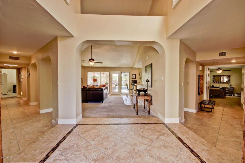 8001 E Del Plomo Dr, Scottsdale, AZ 85258