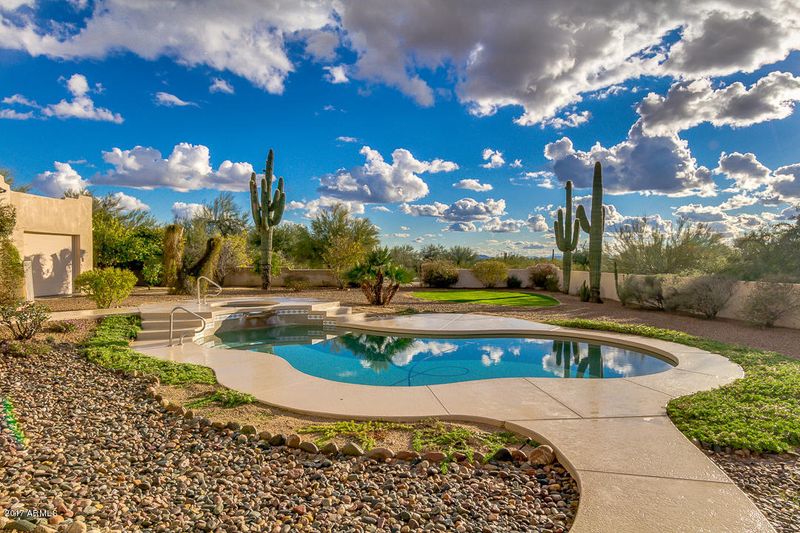 8001 E Williams Dr, Scottsdale, AZ 85255