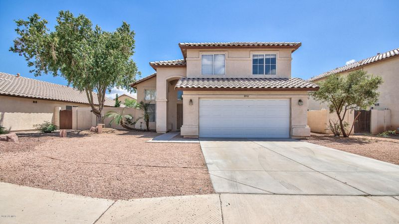 8001 W Solano Dr N, Glendale, AZ 85303