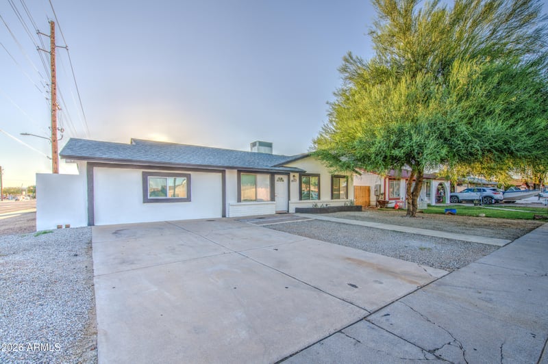 8002 N 42nd Ave, Phoenix, AZ 85051