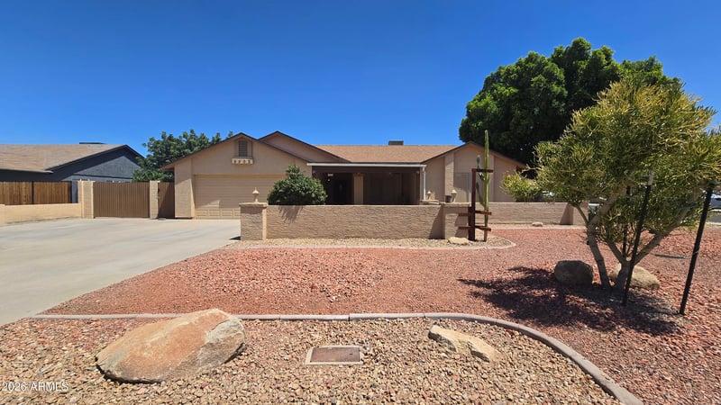 8002 W Maryland Ave, Glendale, AZ 85303