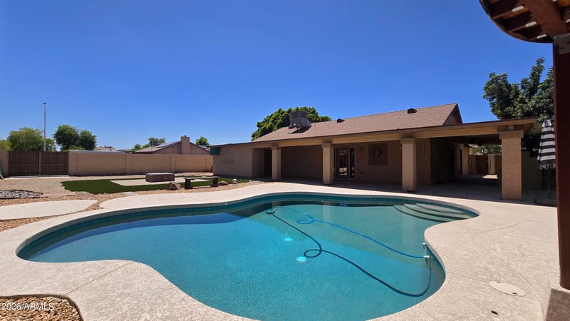 8002 W Maryland Ave, Glendale, AZ 85303