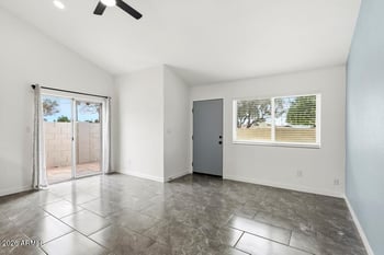 8004 32nd Dr #3, Phoenix, AZ 85051