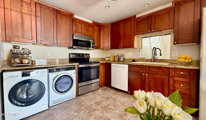 8004 Oak St, Scottsdale, AZ 85257