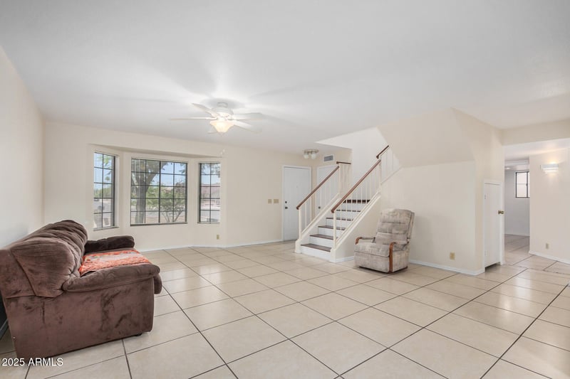 8004 Sierra Vista Dr, Glendale, AZ 85303