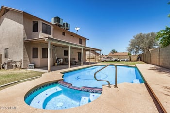 8004 Sierra Vista Dr, Glendale, AZ 85303