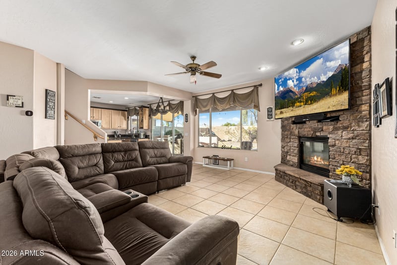 8004 W Donald Dr, Peoria, AZ 85383