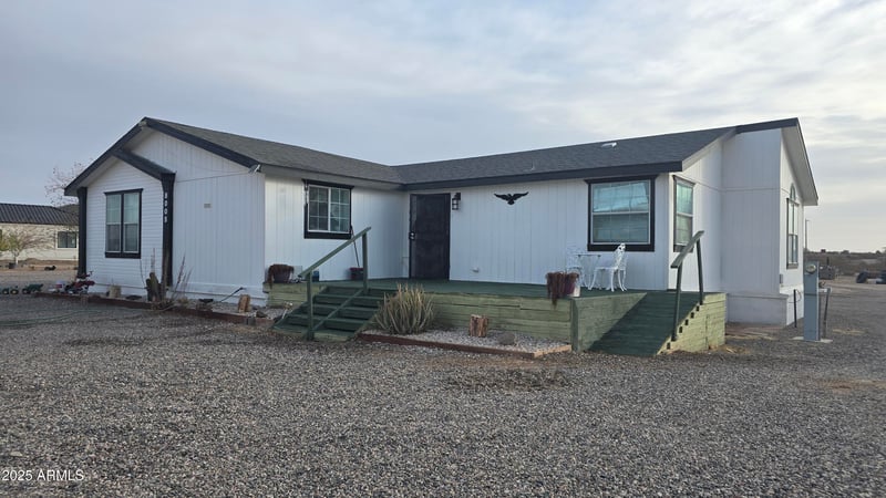 8005 352nd Ln, Tonopah, AZ 85354