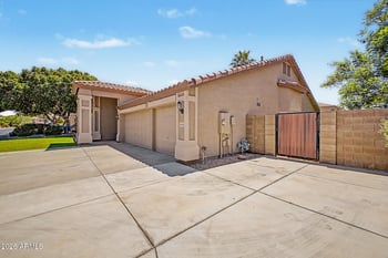 8005 Caribbean Ln, Peoria, AZ 85381