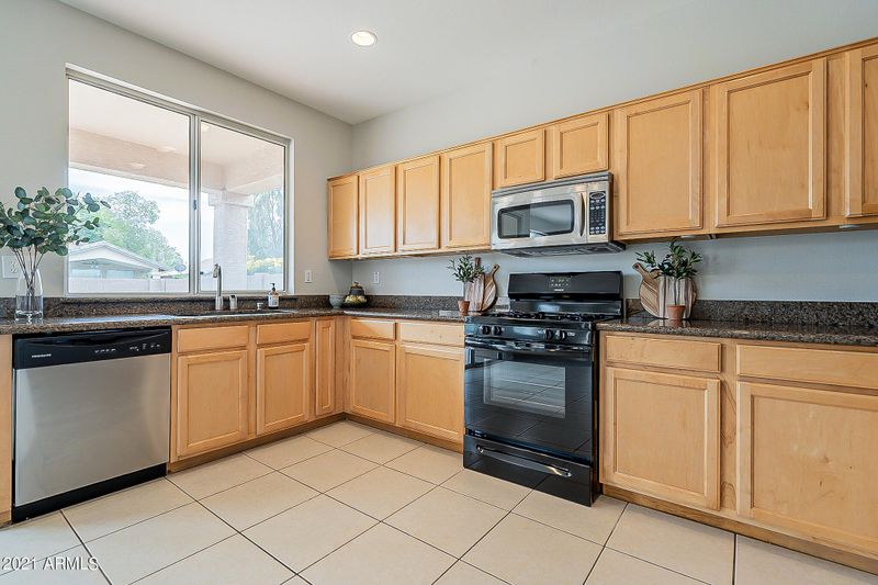 8005 W Quail Ave, Peoria, AZ 85382