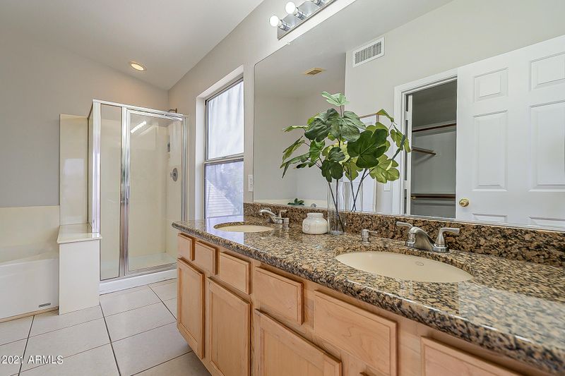8005 W Quail Ave, Peoria, AZ 85382