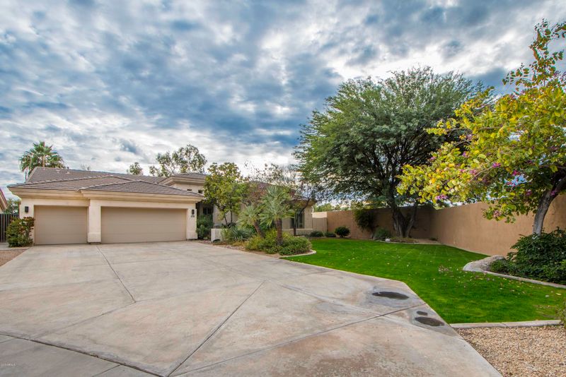 8007 E Mercer Ln, Scottsdale, AZ 85260