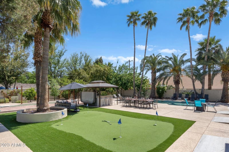 8007 N 7th Ave, Phoenix, AZ 85021