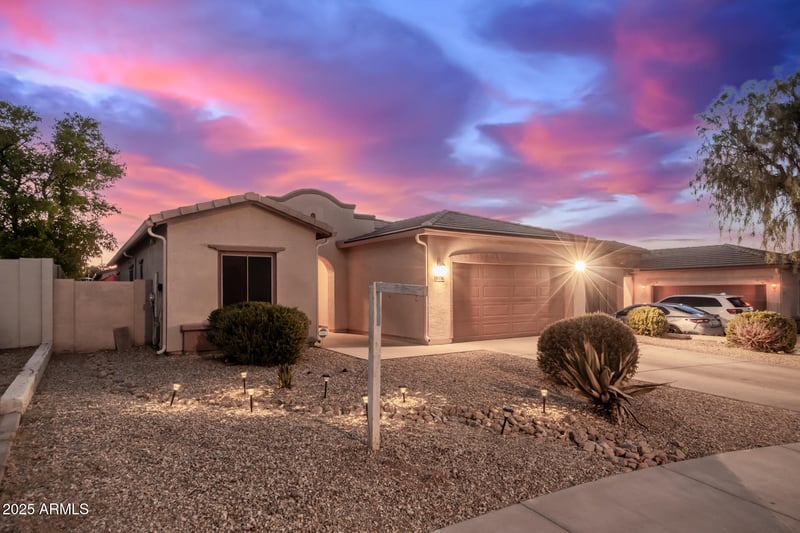 8008 53rd Ln, Laveen, AZ 85339