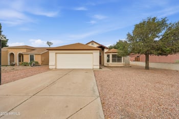8008 Krall St, Glendale, AZ 85303