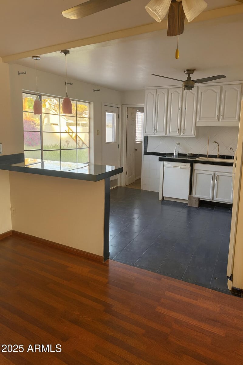 8008 Whitton Ave, Scottsdale, AZ 85251