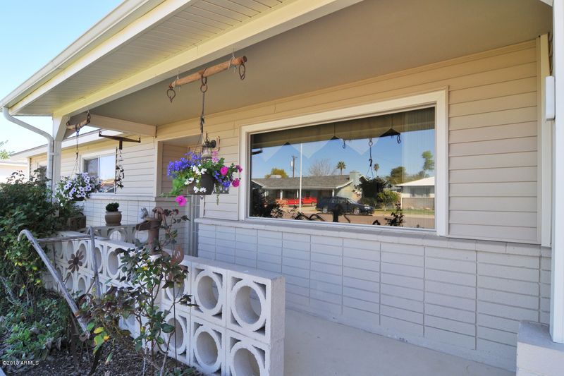 8009 E Avalon Dr, Scottsdale, AZ 85251