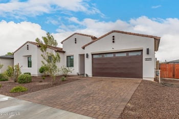 8009 Northview Ave, Glendale, AZ 85303