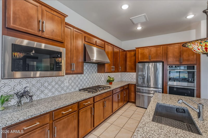 8009 W Northview Ave, Glendale, AZ 85303