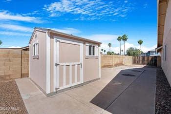 8009 Pershing Ave, Peoria, AZ 85381