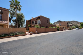 801 North Ln #1, Phoenix, AZ 85020