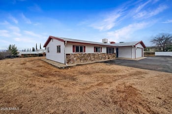 801 La Mesa Dr, Benson, AZ 85602