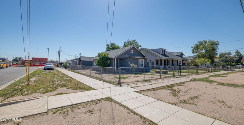 801 S 1st Ave, Phoenix, AZ 85003