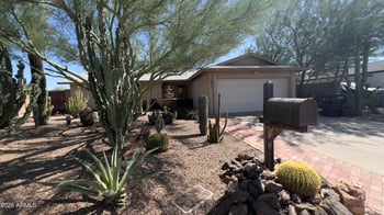 801 Michelle Dr, Phoenix, AZ 85023